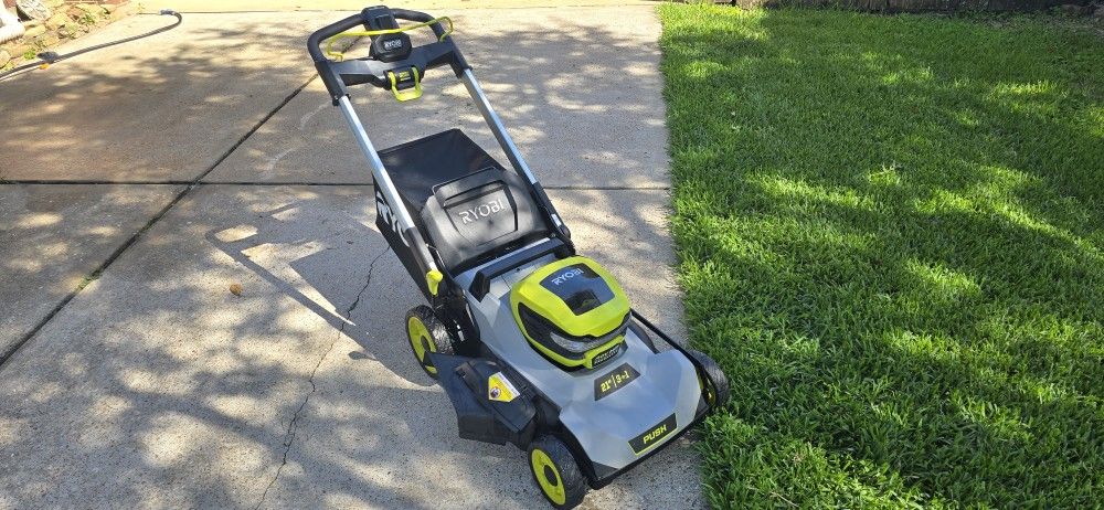 Ryobi 21" Mower, 2 6ah batteries, chargers ,bag, lights