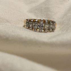 Costume Gold And Diamond Size 6.5 Ring 
