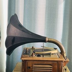 Phonograph