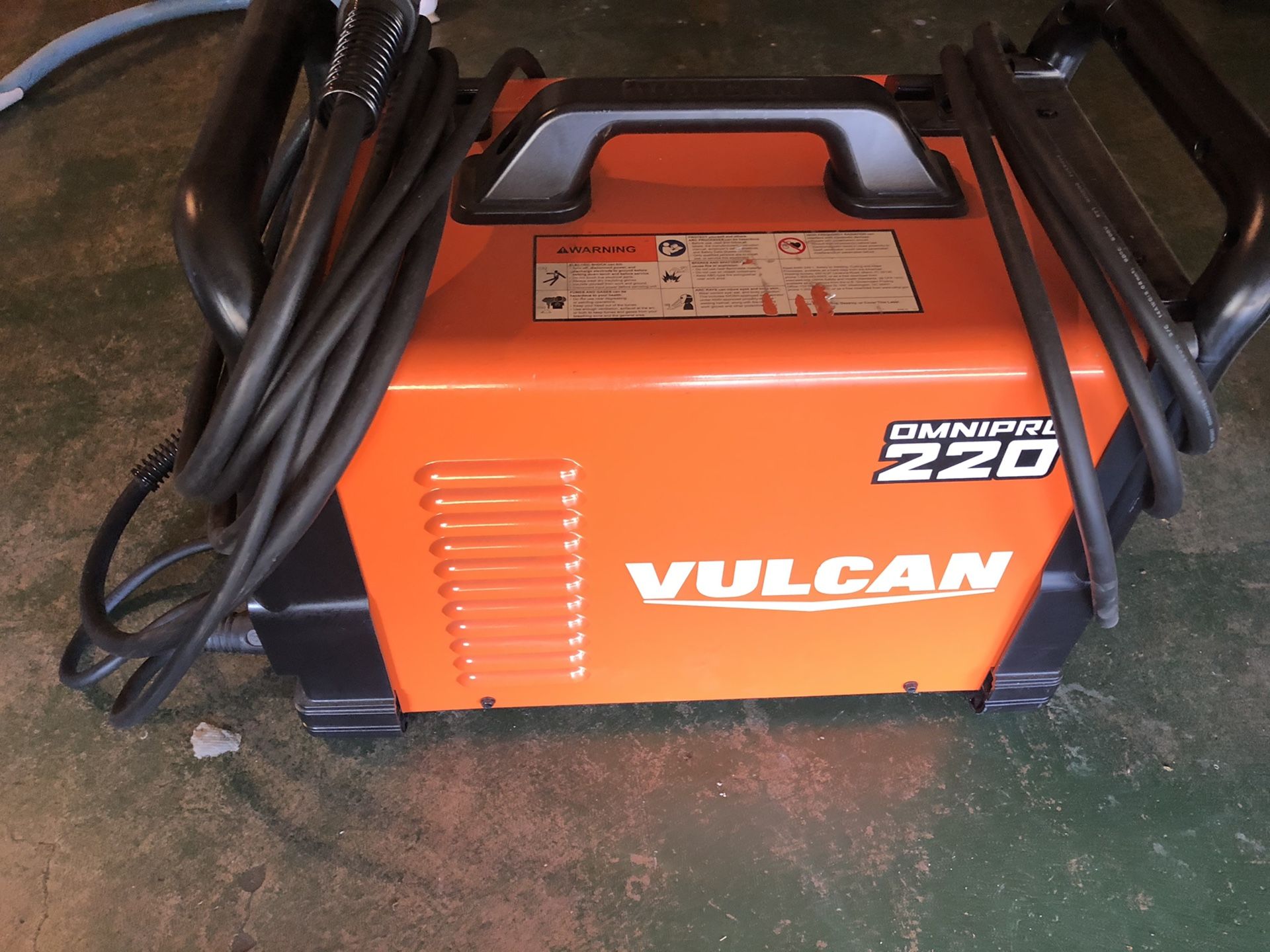 Welder machine 220