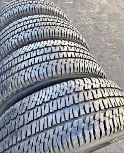 245/75/17'LT Michelin Selling a set of 4 tires in excellent condition 🫡