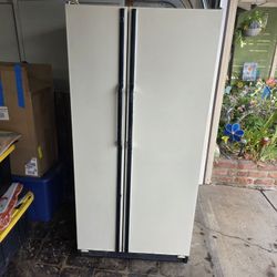 Kenmore Refrigerator 