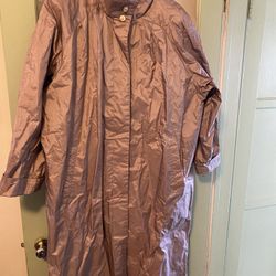 Vintage Long Women's Trench RainCoat Back Belt SZ XL (no tag, No Liner)