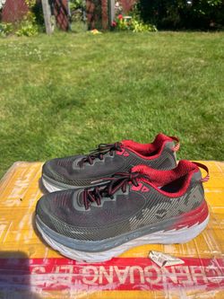 Hoka One One Men's in Gray and Red Athletic Running Sneakers Size 8.5