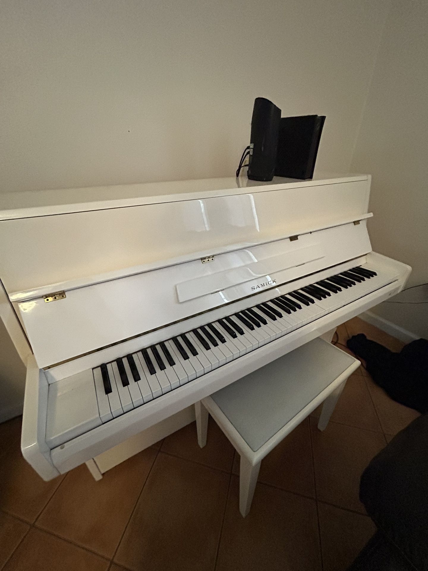 samick piano