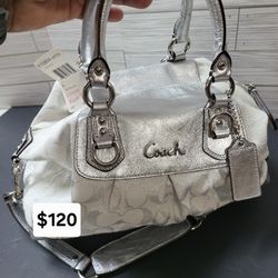 Coach Signature Pocketbooks