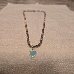 Tiffany & CO 9.25 - Silver Chain And Pendant 