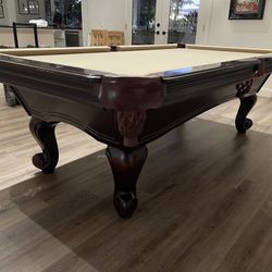Pool Table 8ft ( Free Delivery & Set Up & New Color Felt Of Your Choice ) 