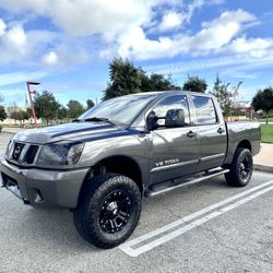 2012 Nissan Titán Sv 