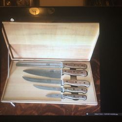 Vintage Carver (set of 5) unused knives in original  wood gift box 