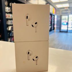 AirPods 4th gen