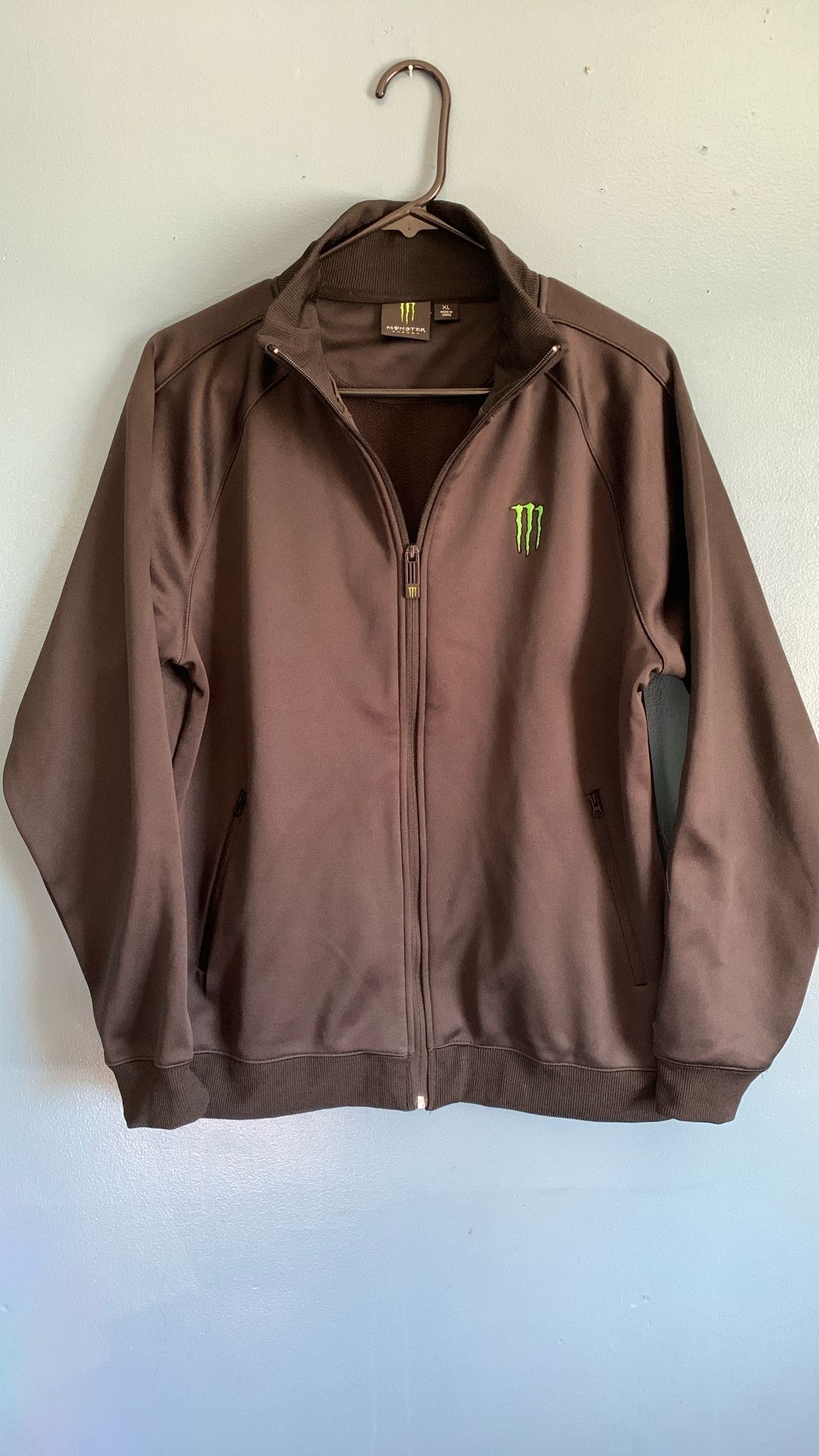 MONSTER ENERGY JACKET WITH ZIPPER/POCKETS ADULT SIZE X-LARGE