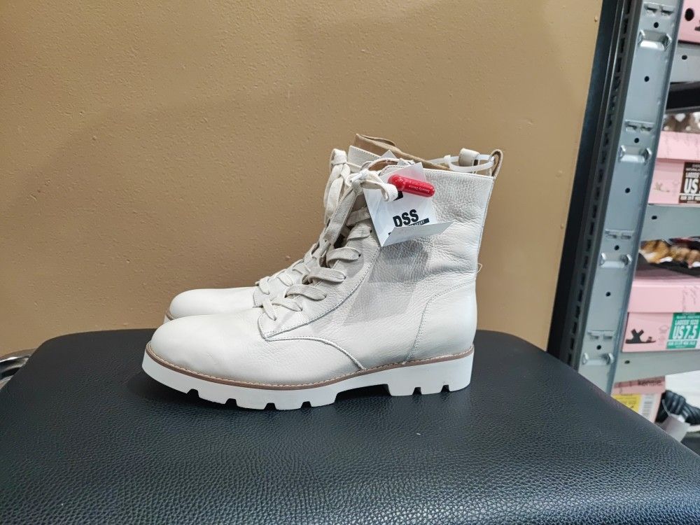 Vionic Leather Boots Size:11