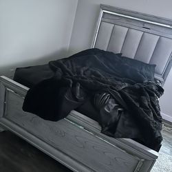 Queen size Bed Frame 
