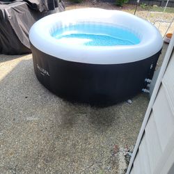 Saluspa Miami Inflatable Hot Tub