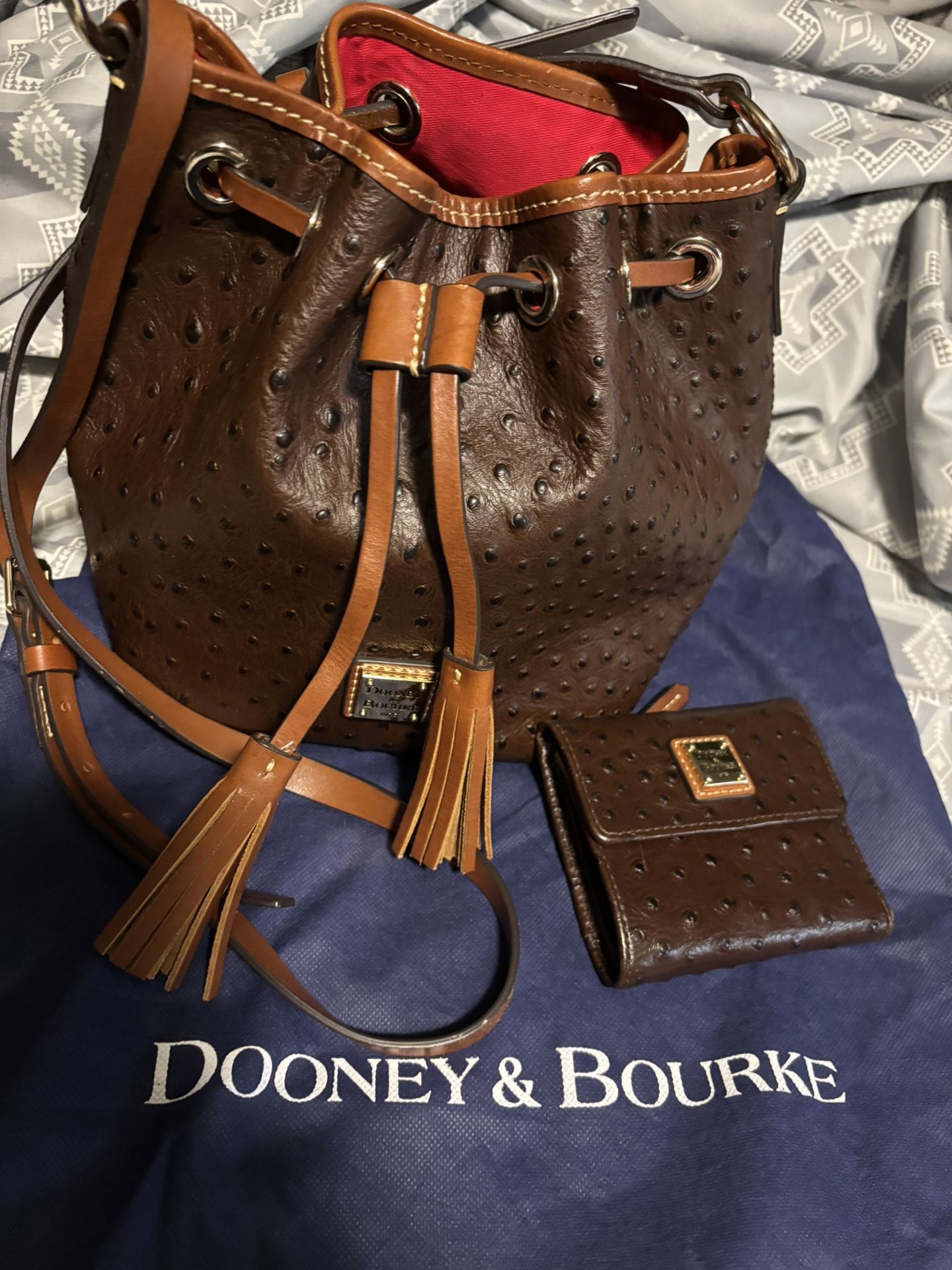 Dooney &Brouke Set