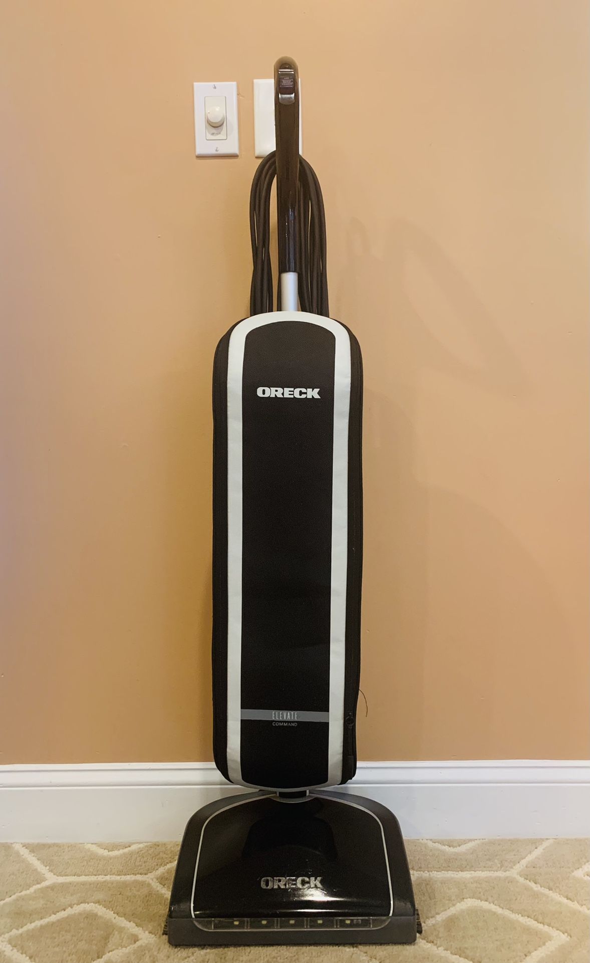 Oreck elevate vacuum cleaner