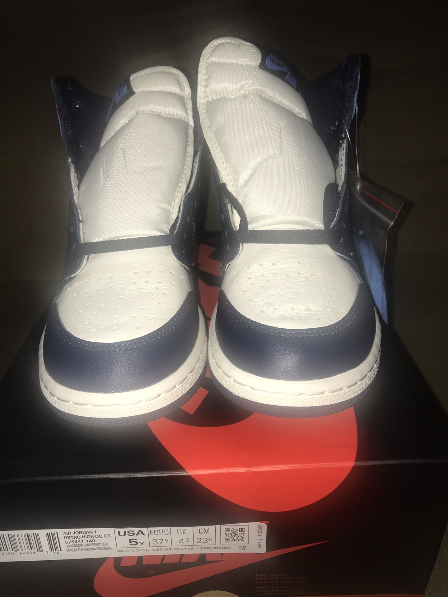 Air Jordan 1 (OBSIDIAN) size 5y