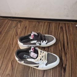 Air jordan 1 low Travis Scott reverse mocha