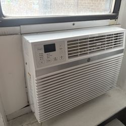 2 Window AC 10.000 BTU & 6000 BTU