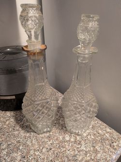 Glass liquor jars