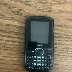 LG 500G TracFone QWERTY Cell Phone – Camera – SIM & microSD Slots – Retro Phone 