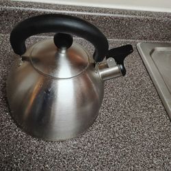 Whistling Kettle Tea Kettles
