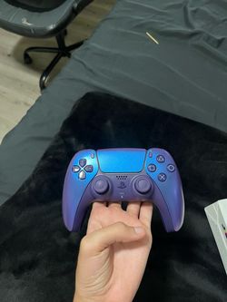 Ps5 controller blue mixed with purple