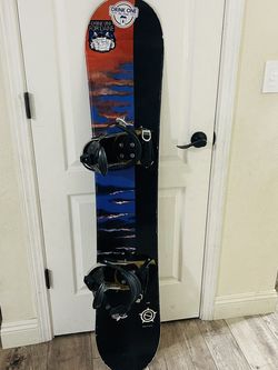 SNOWBOARD 148cm