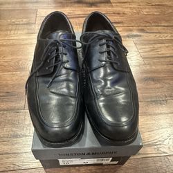 Men’s Dress Shoes- Size 10- Johnston & Murphy