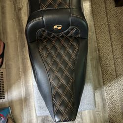 Saddlemen Harley Davidson Seat