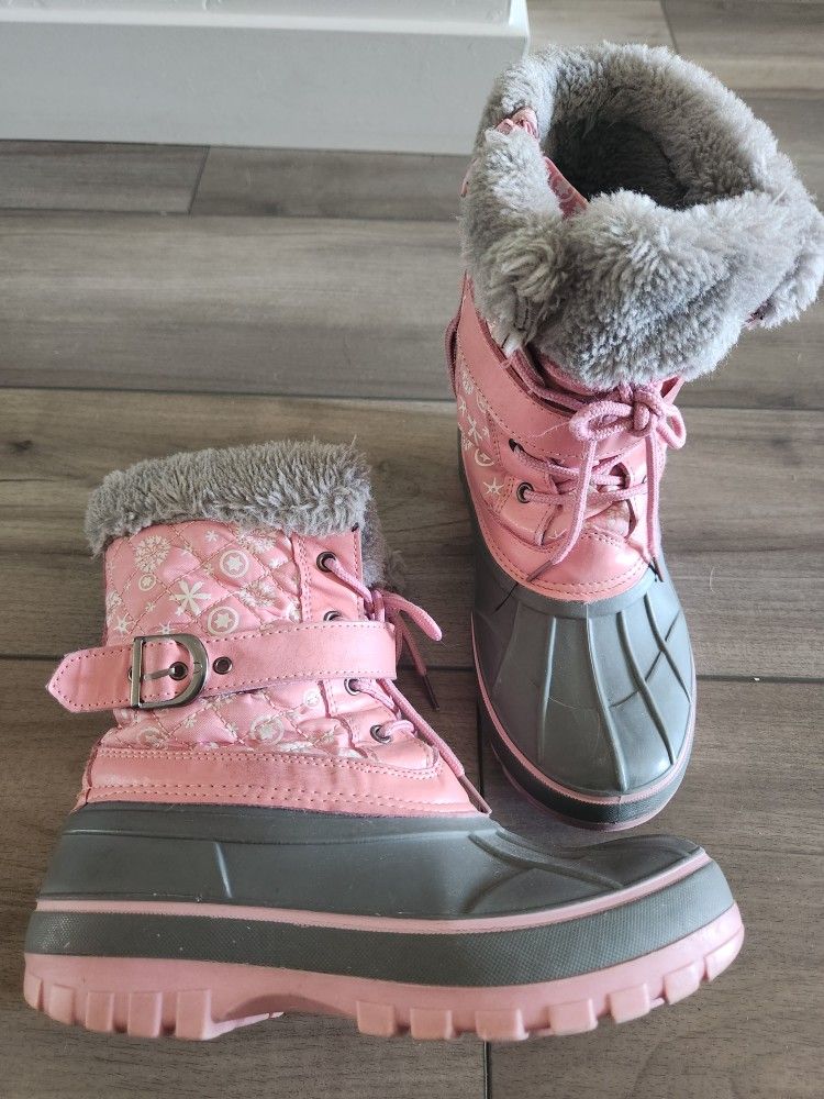 Girls Snowboots Size 3