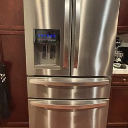 Whirlpool Refrigerator 