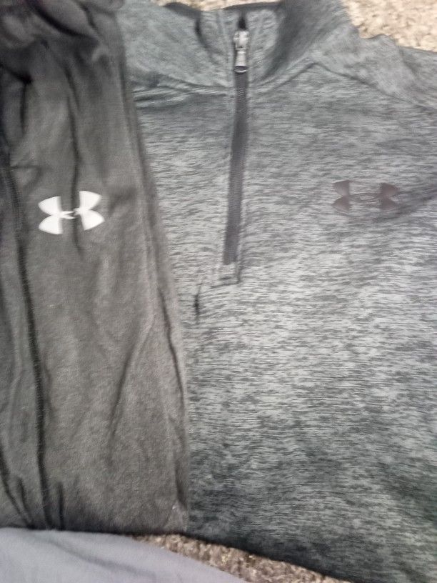 Under Armour Sweatshirt & Sweatpants S Small