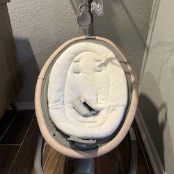 Maxi-Cosi Cassia Baby Swings for Infants: 