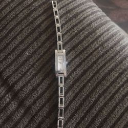 Gucci 3900L rectangle silver lady’s watch