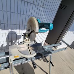 Makita Miter Saw With Stand