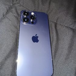 Purple iPhone 14 Pro Max 