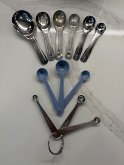 Miscellaneous vintage measuring spoons - smidge, dash, pinch, 6 additional metal and 3 plastic