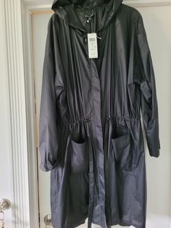 Gorgeous new Eileen Fisher rain Trench