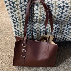 Brown Leather Shoulder Bag. Excellent Condition 