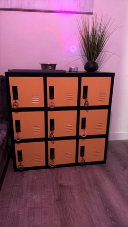 Lockers with Keys