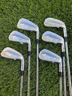 NEW Srixon ZXiR Irons 5-PW KBS Tour Lite Stiff Golf Pride MCC Grips