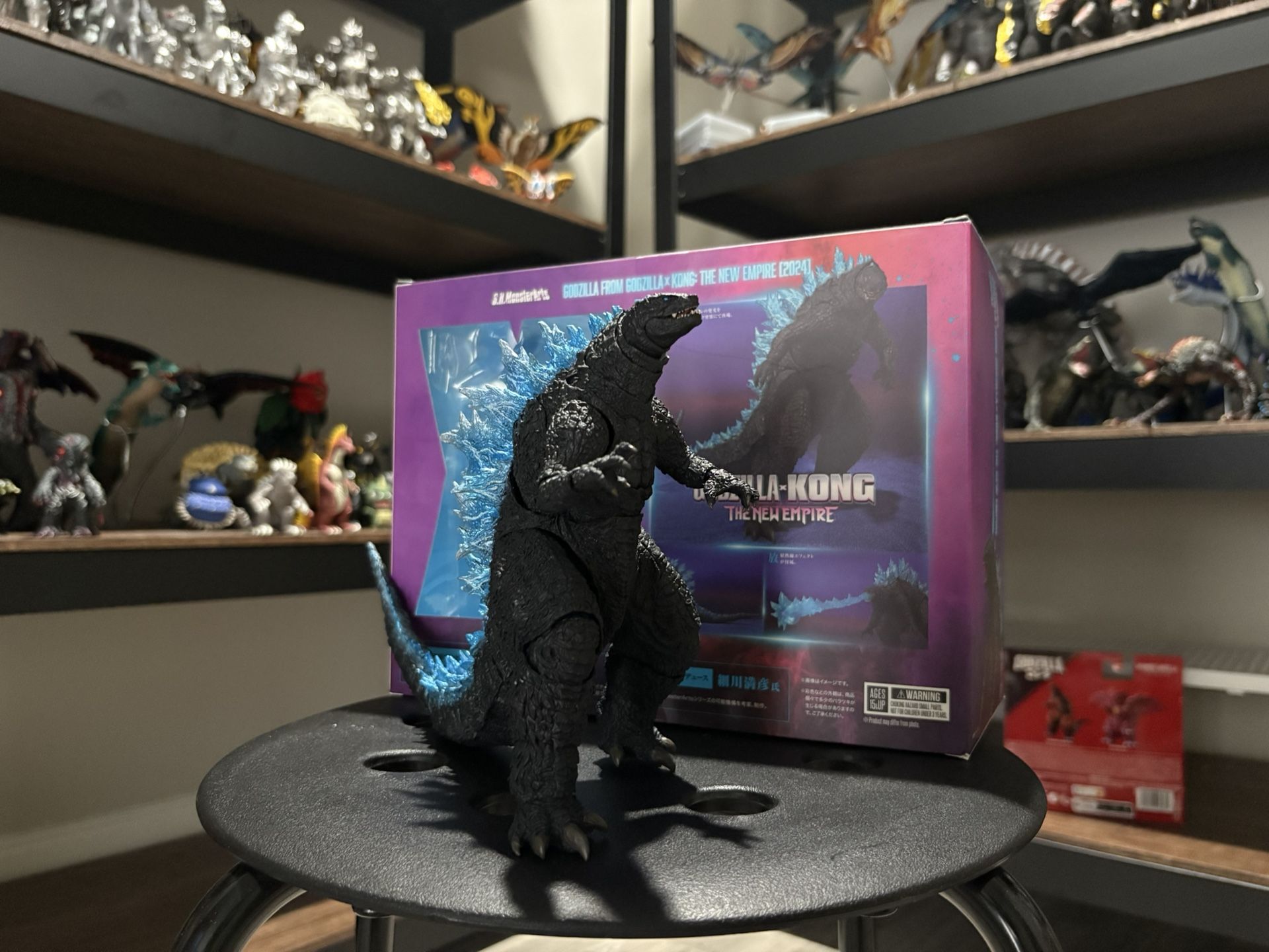 Godzilla SH Monsterarts Figure