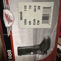Red Wing Shoes Size 11  USA 