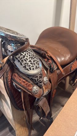 Saddle