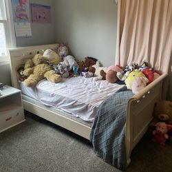 Kids Twin Bed 