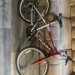 Giant mtx200 mountain bike