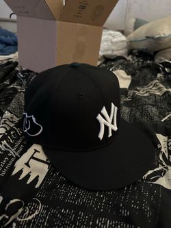Yankee fitted hat