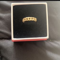 18k gold ring